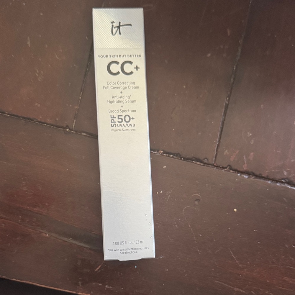 IT Cosmetics CC+ Cream with SPF 50+ Light Neutral